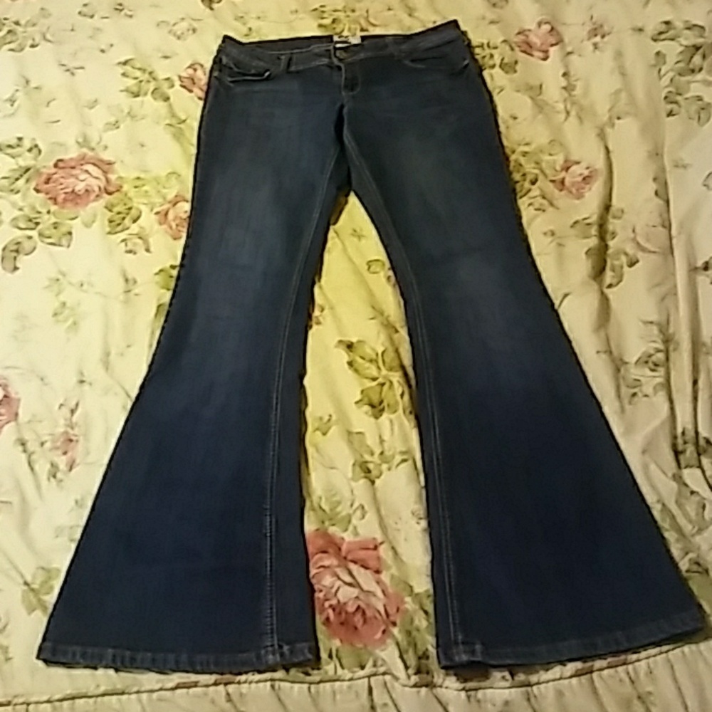 SO flare jeans